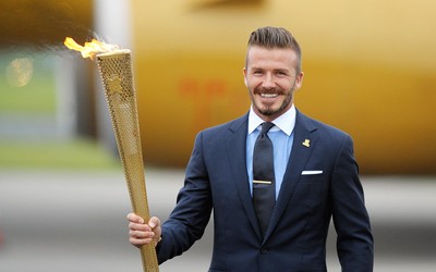 爱游戏热评-他配得上更高