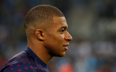 爱游戏动态-佩德里这脚传球穿透防线